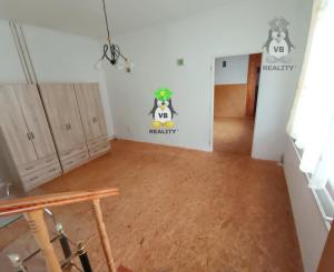 6- izbový rodinný dom 2164 m2, Záhor