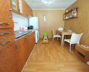 6- izbový rodinný dom 2164 m2, Záhor