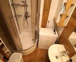 Byt 2+1 s dvomi loggiami na sídlisku Tarča, Sp. Nová Ves