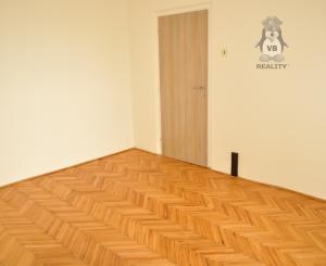 Prenájom bytu 3+1 s loggiou, síld. Tarča, SNV