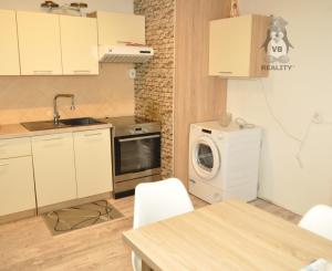 Byt 3+1 s loggiou, Spišská Nová Ves