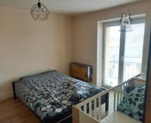 Byt 2+1 s balkónom prerobený na 3.izbový sídl. Rozvoj, Levoča