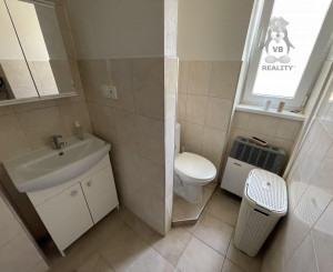 Byt 2+1 s balkónom prerobený na 3.izbový sídl. Rozvoj, Levoča