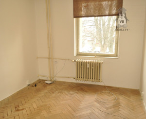 Byt 2+1 s loggiou, centrum Spišská Nová Ves