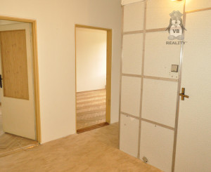 Byt 2+1 s loggiou, centrum Spišská Nová Ves