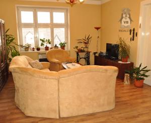 Velkometrážny byt 3+1 s garážou centrum, Sp. Nová Ves