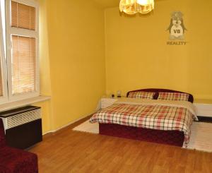 Velkometrážny byt 3+1 s garážou centrum, Sp. Nová Ves