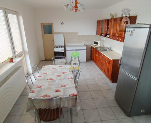 VÝRAZNE ZNÍŽENÁ CENA -Veľkorysý 5. izbový dom, Žbince