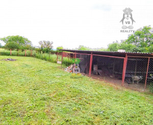 VÝRAZNE ZNÍŽENÁ CENA -Veľkorysý 5. izbový dom, Žbince