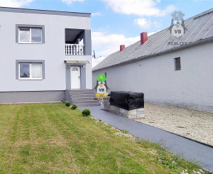 Rodinný dom, 2033m2, Falkušovce