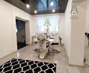 Rodinný dom, 2033m2, Falkušovce