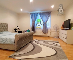 Rodinný dom, 2033m2, Falkušovce