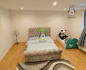 Rodinný dom, 2033m2, Falkušovce