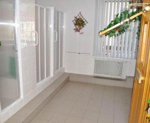 Rehabilitačno-relaxačné centrum na prenájom, SNV