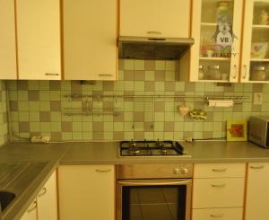 Prenájom bytu 3+1 s loggiou, Sp.Nová Ves