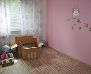 Prenájom bytu 3+1 s loggiou, Sp.Nová Ves