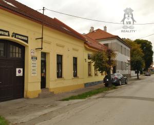 Prenájom priestorov v centre mesta Sp. Nová Ves