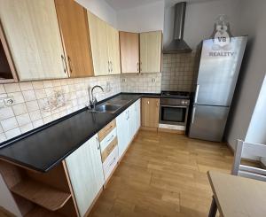 Byt 2+1 s balkónom centrum, Sp. Nová Ves