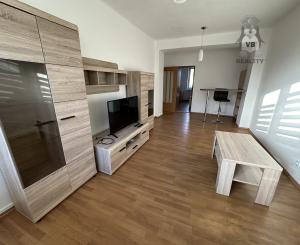 Byt 2+1 s balkónom centrum, Sp. Nová Ves