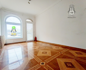 Prenájom- Obchodný priestor v Michalovciach