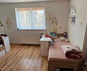 Rodinný dom s 2 samost. bytov. jednotkami v obci Jamník, SNV