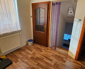 Rodinný dom s 2 samost. bytov. jednotkami v obci Jamník, SNV