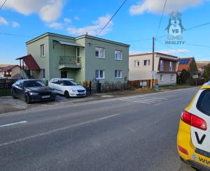 Rodinný dom s 2 samost. bytov. jednotkami v obci Jamník, SNV