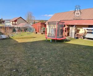 Rodinný dom s 2 samost. bytov. jednotkami v obci Jamník, SNV