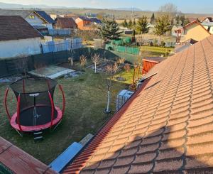 Rodinný dom s 2 samost. bytov. jednotkami v obci Jamník, SNV