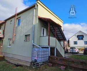 Rodinný dom s 2 samost. bytov. jednotkami v obci Jamník, SNV