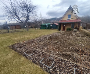 Pekná útulná chatka so záhradkou