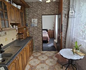 -ZNÍŽENÁ CENA- Byt 4+1 s dvoma loggiami, sídlisko Mier, Spišská Nová Ves