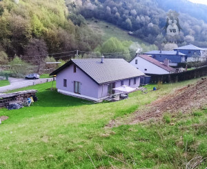 Pekná novostavba pod lesom v obci Kojšov