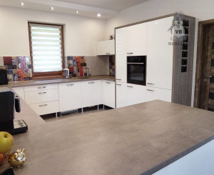 Pekná novostavba pod lesom v obci Kojšov