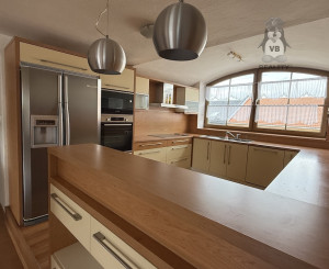 Polyfunkčný obytný dom v SNV