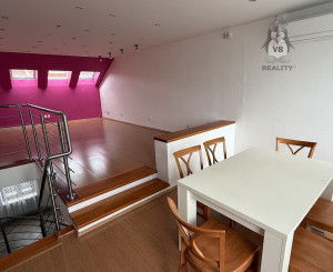 Polyfunkčný obytný dom v SNV