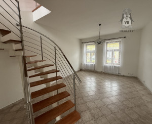 Polyfunkčný obytný dom v SNV