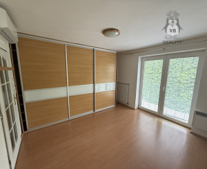 Polyfunkčný obytný dom v SNV