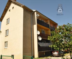 Byt 3+1 s balkónom a garážou v meste Spišské Vlachy, okres Sp. Nová Ves