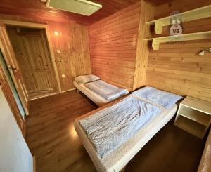 Chata v časti Čingov, okr. Sp. Nová Ves