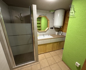 Chata v časti Čingov, okr. Sp. Nová Ves