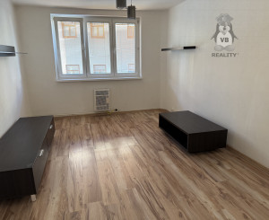 Byt 2+1 s loggiou centrum, Sp. Nová Ves