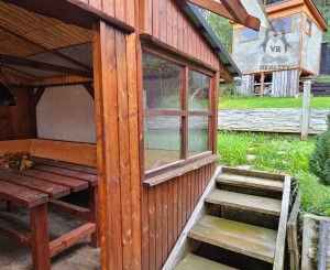 Byt 3+1 s loggiou a pozemkom v obci Rudňany, okres Sp.N.Ves