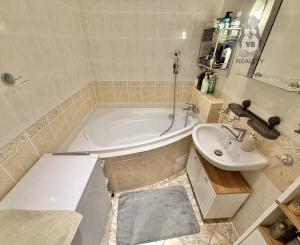 Byt 3+1 s loggiou sídl. Západ 2, Smižany