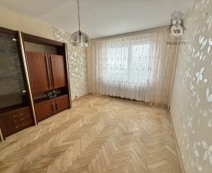 Byt 2+1 s loggiou centrum, Sp. Nová Ves