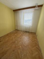 Byt 2+1 s loggiou centrum, Sp. Nová Ves