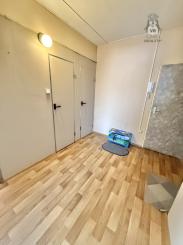 Byt 2+1 s loggiou centrum, Sp. Nová Ves