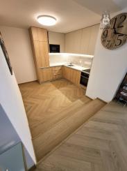 Výnimočný 2-izbový byt priamo v centre mesta