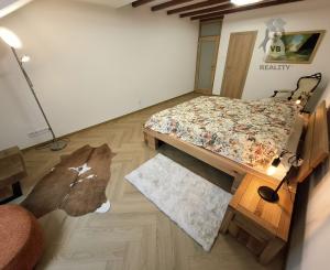 Výnimočný 2-izbový byt priamo v centre mesta