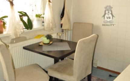 Byt 1+1 s dvoma loggiami, sídl. Mier, Sp. Nová Ves